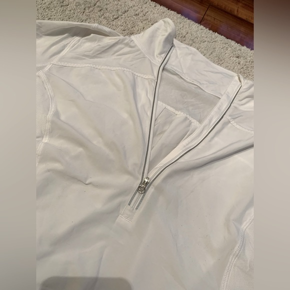 Lululemon - White Long-Sleeve Zip Top with Mesh Accents - Size 10 - Picture 2 of 9